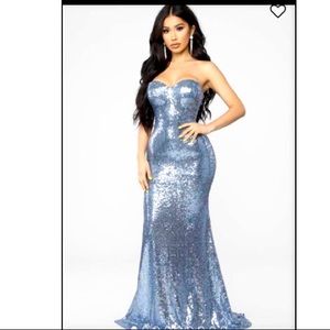 Sparkly blue ice queen dress